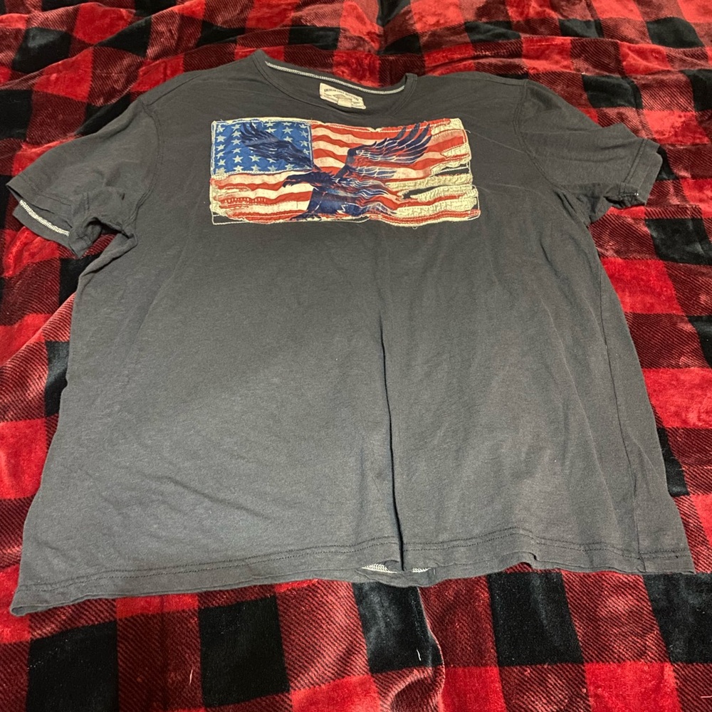 3XL American Eagle T-shirt with sewn on American flag design